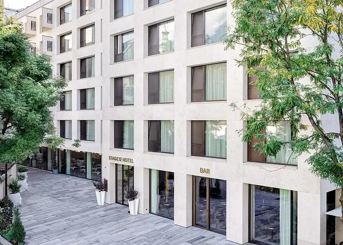 Breinoessl Отель